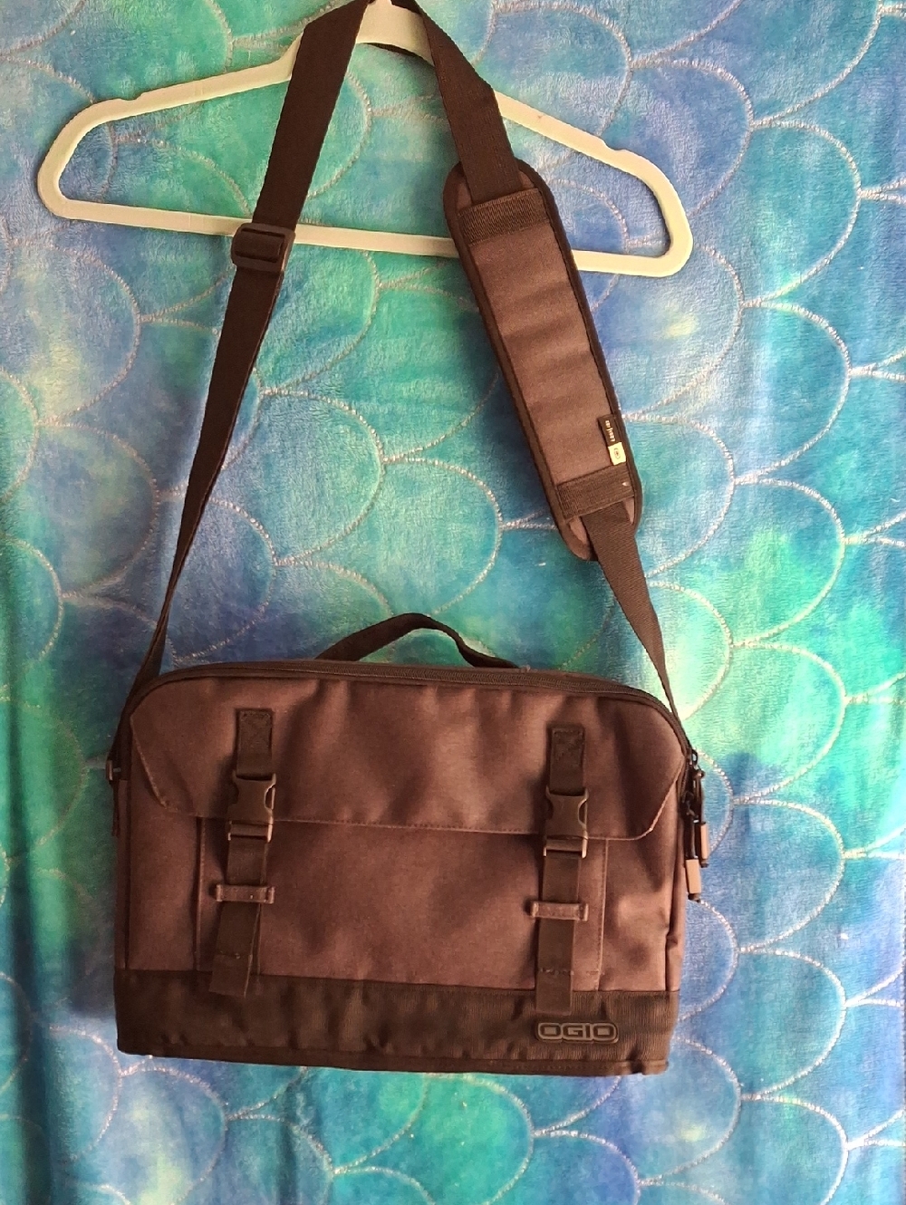 OGIO Heather Grey And Black Laptop Messenger Bag with Padded Strap